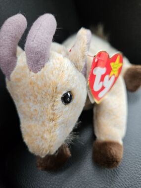 TY GOATEE Beanie Baby Plush Goat - Cream and Brown